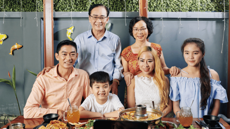 Người thân hợp pháp bảo lãnh du học Nhật Bản