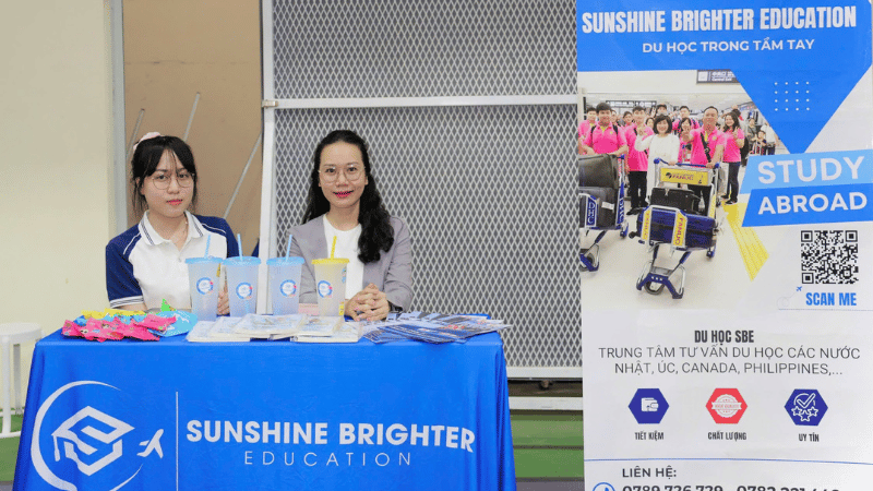 Gian tư vấn du học của Công ty SBE (Sunshine Brighter Education) tại sự kiện hướng nghiệp. Ảnh: SBE