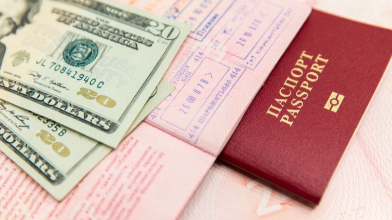 Thủ tục giấy tờ xin visa du học Canada đòi hỏi chuẩn bị đầy đủ và chính xác để tăng cơ hội đậu visa.